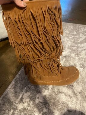 Fringe Suede Knee-High Boots in Brown